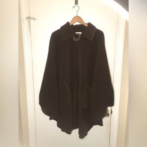 Le Moda Women’s Chocolate Cape